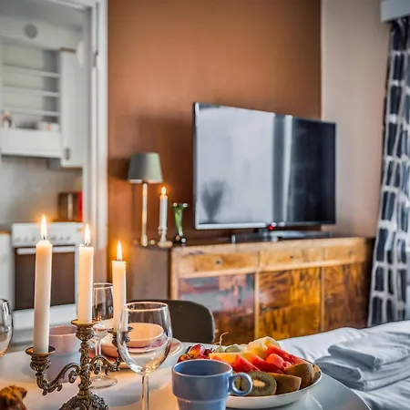 Vibrant And W Netflix, Wifi, 200m Tram And Bus * Helsinki