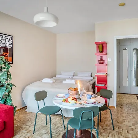 Vibrant And W Netflix, Wifi, 200m Tram And Bus Lejlighed